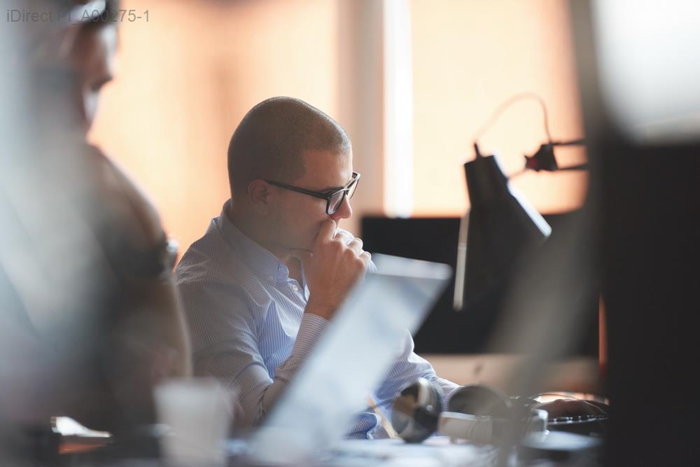 「2025年全球股市預測：投資者必看的關鍵趨勢與分析！」示意圖